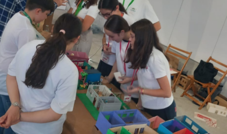 Tecnología para retos reales: un detector de presencia diseñado por alumnado de 2.º de ESO