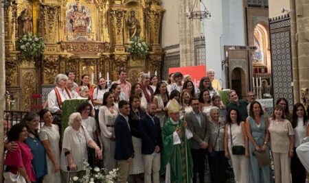 La Familia Spínola agradece la trayectoria y legado de las Esclavas del Divino Corazón en Huelva